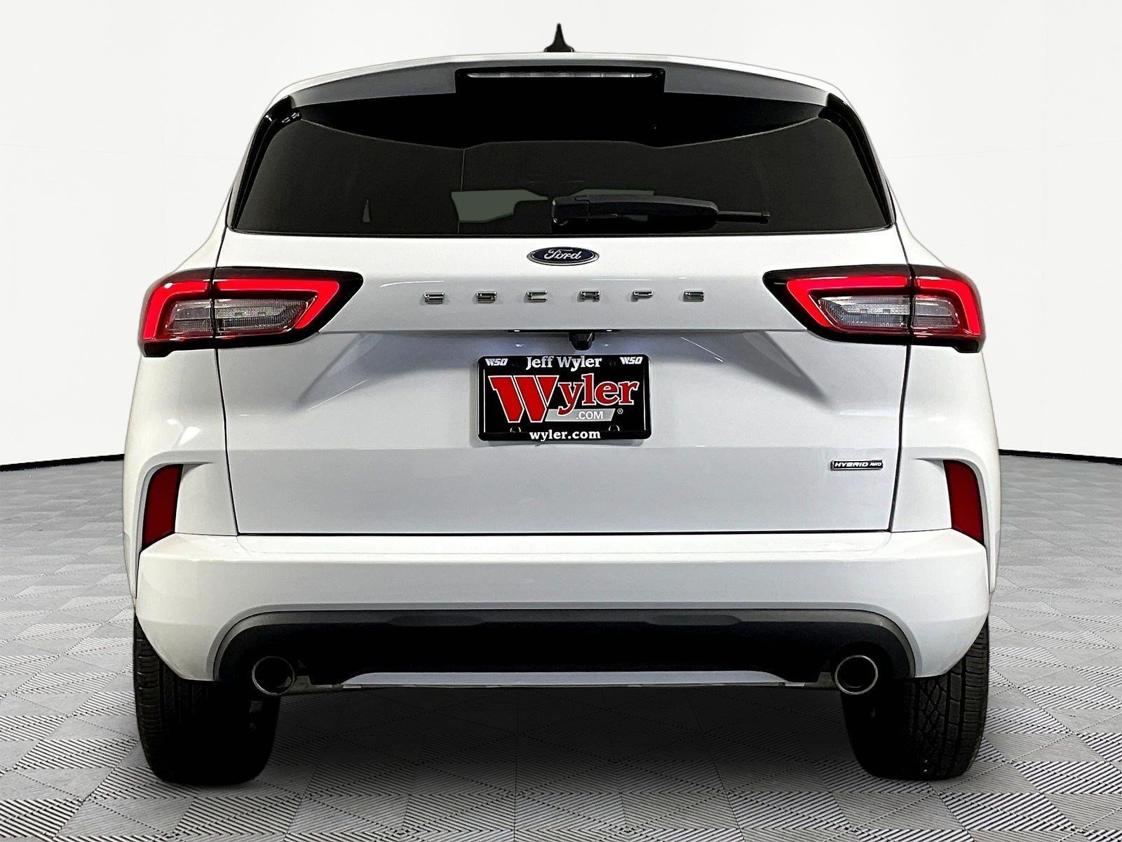 Used 2023 Ford Escape ST-Line Select AWD/4WD image 5