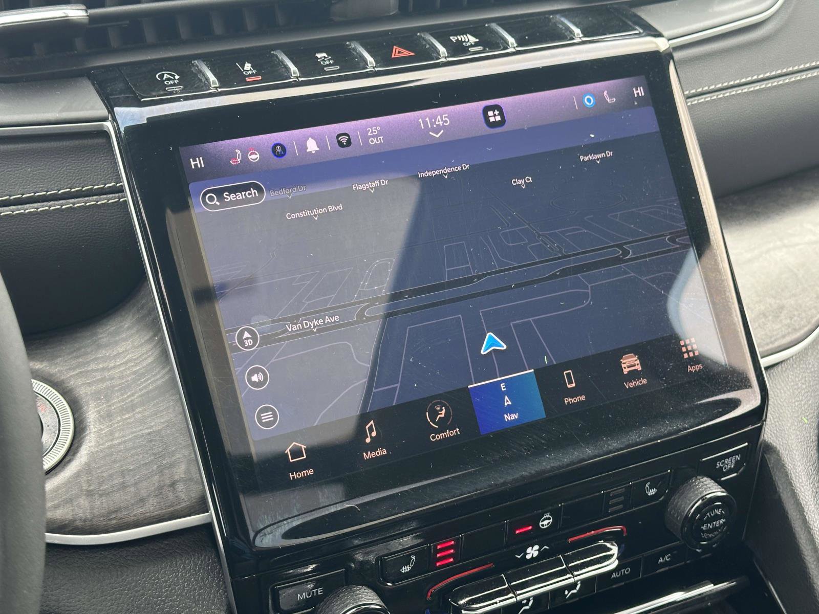 Used 2023 Jeep Grand Cherokee Limited image 26