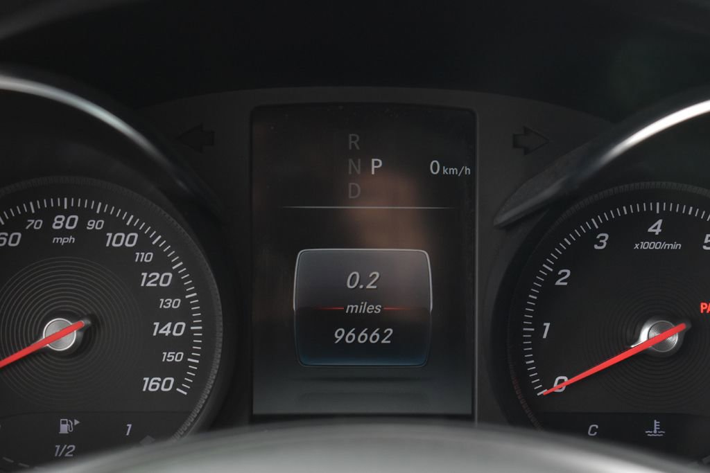 Used 2018 Mercedes-Benz GLC 300 4MATIC image 11