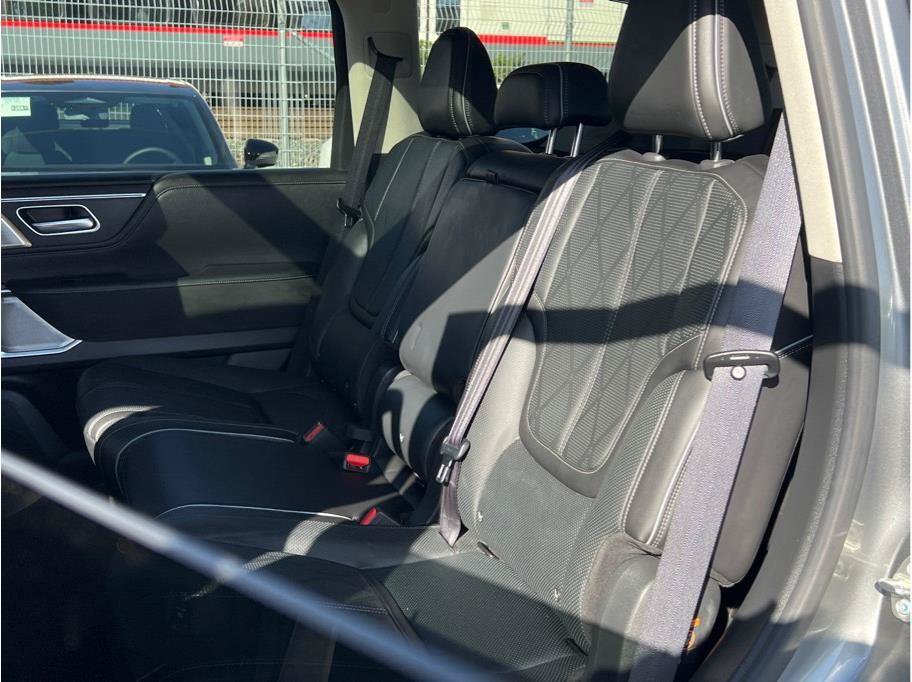Used 2025 INFINITI QX80 Sensory AWD/4WD image 10