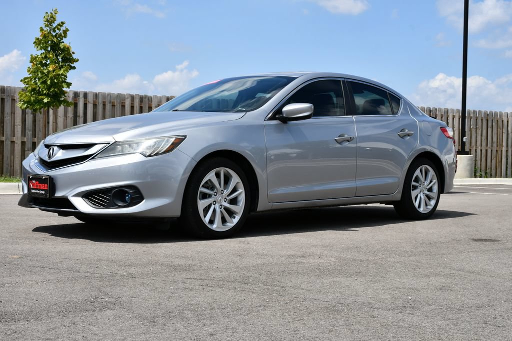 Used 2017 Acura ILX FWD image 4