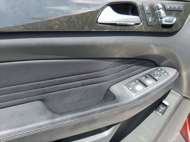 Used 2017 Mercedes-Benz GLE 350 4MATIC w/ Premium 2 Package image 16