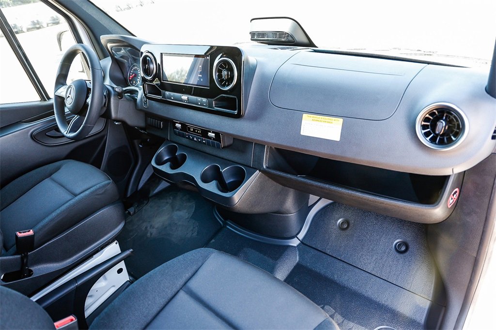 New 2025 Mercedes-Benz Sprinter 2500 image 10
