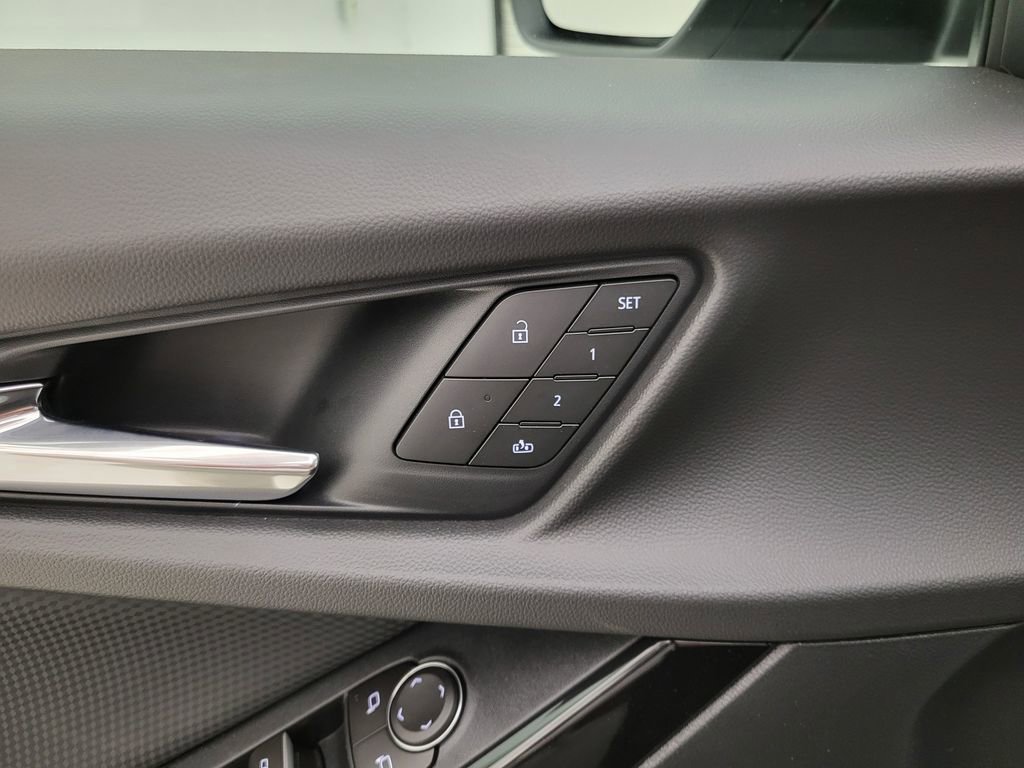 New 2026 Chevrolet Equinox RS w/ Convenience Package III image 3