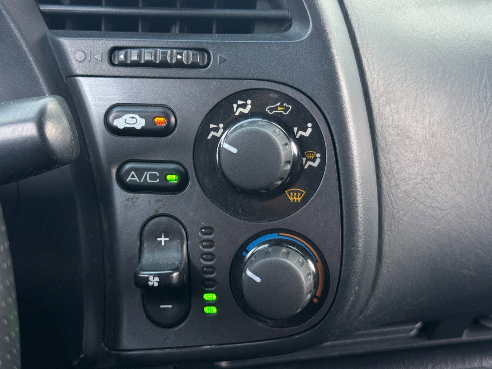 Used 2000 Honda S2000 image 20