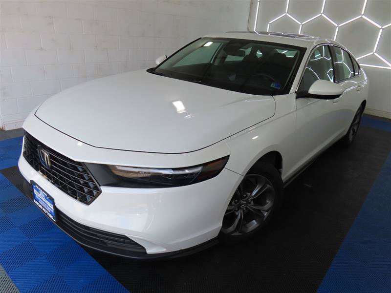 Used 2024 Honda Accord EX image 4