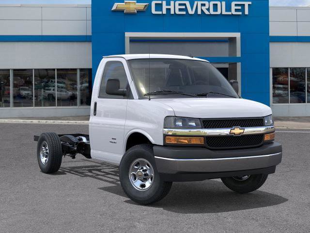 New 2025 Chevrolet Express 3500 w/ Power Convenience Package image 7