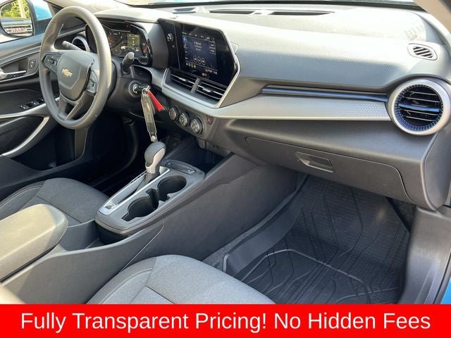 Used 2026 Chevrolet Trax LS w/ LS Convenience Package FWD image 23