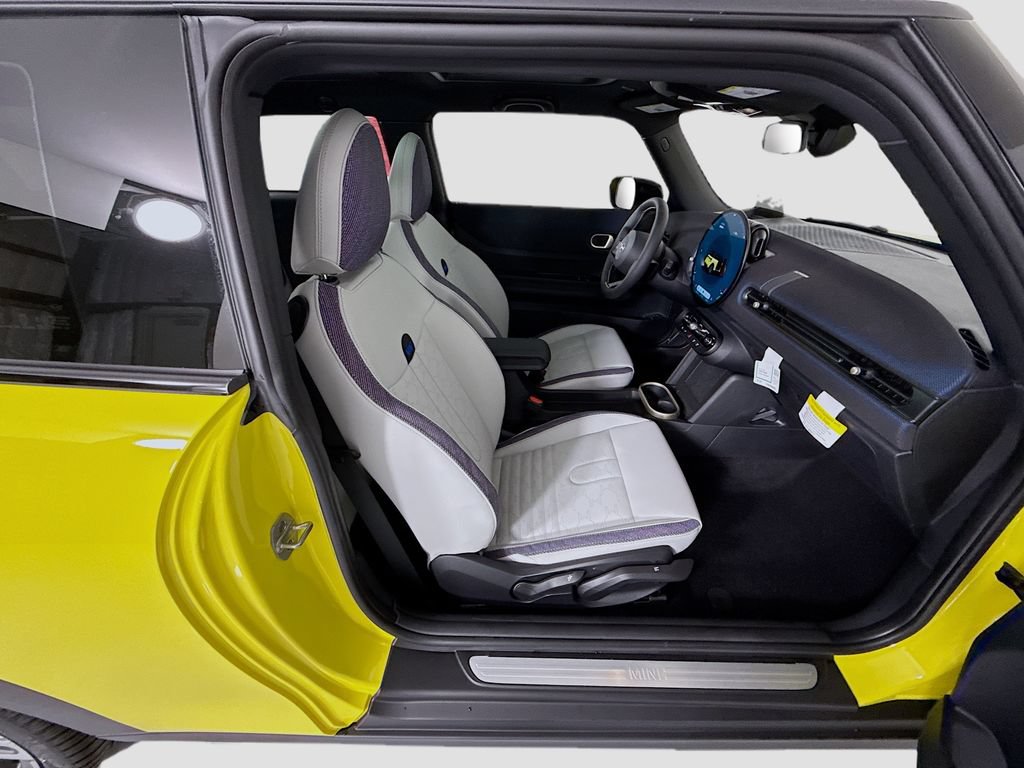 New 2026 MINI Cooper 2-Door Hardtop FWD image 21