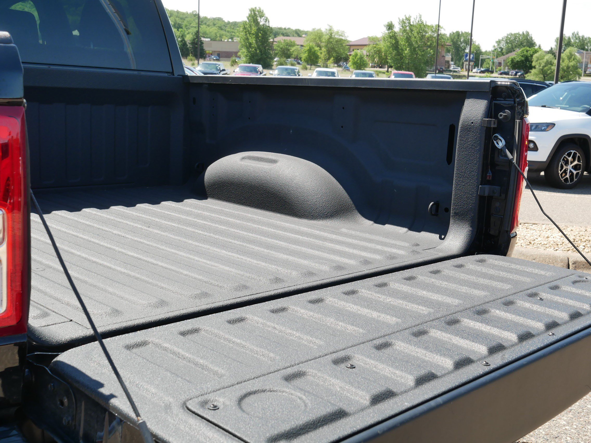 Used 2023 RAM 1500 Big Horn AWD/4WD image 18