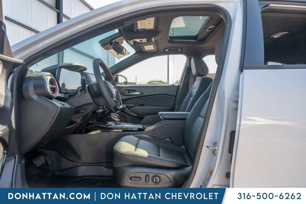 New 2026 Chevrolet Trax RS FWD image 5