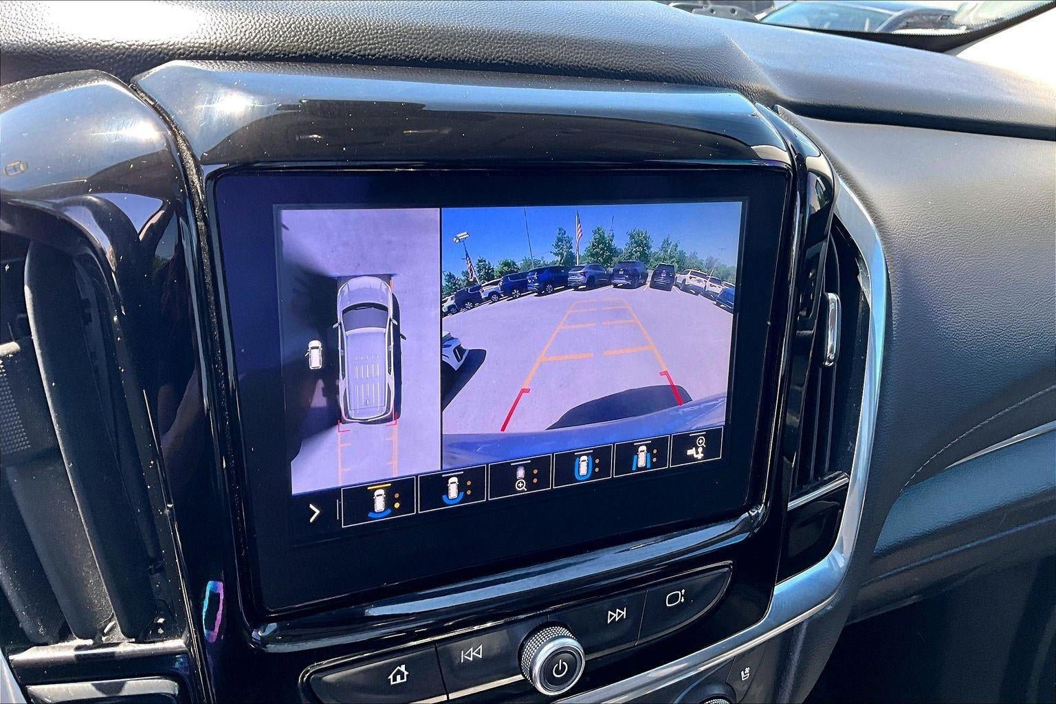 Used 2021 Chevrolet Traverse Premier AWD/4WD image 18