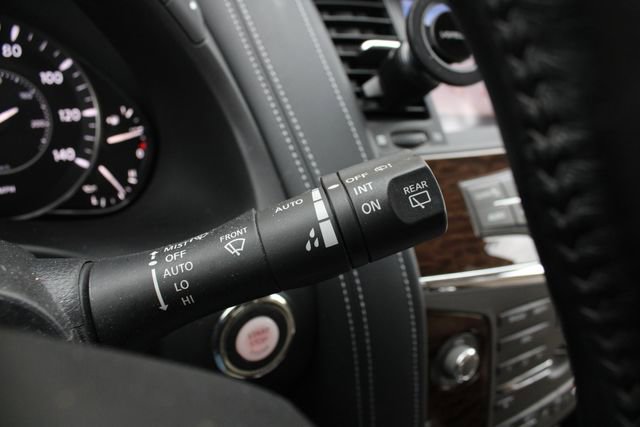 Used 2018 Nissan Armada Platinum w/ Interior Lighting Package image 14