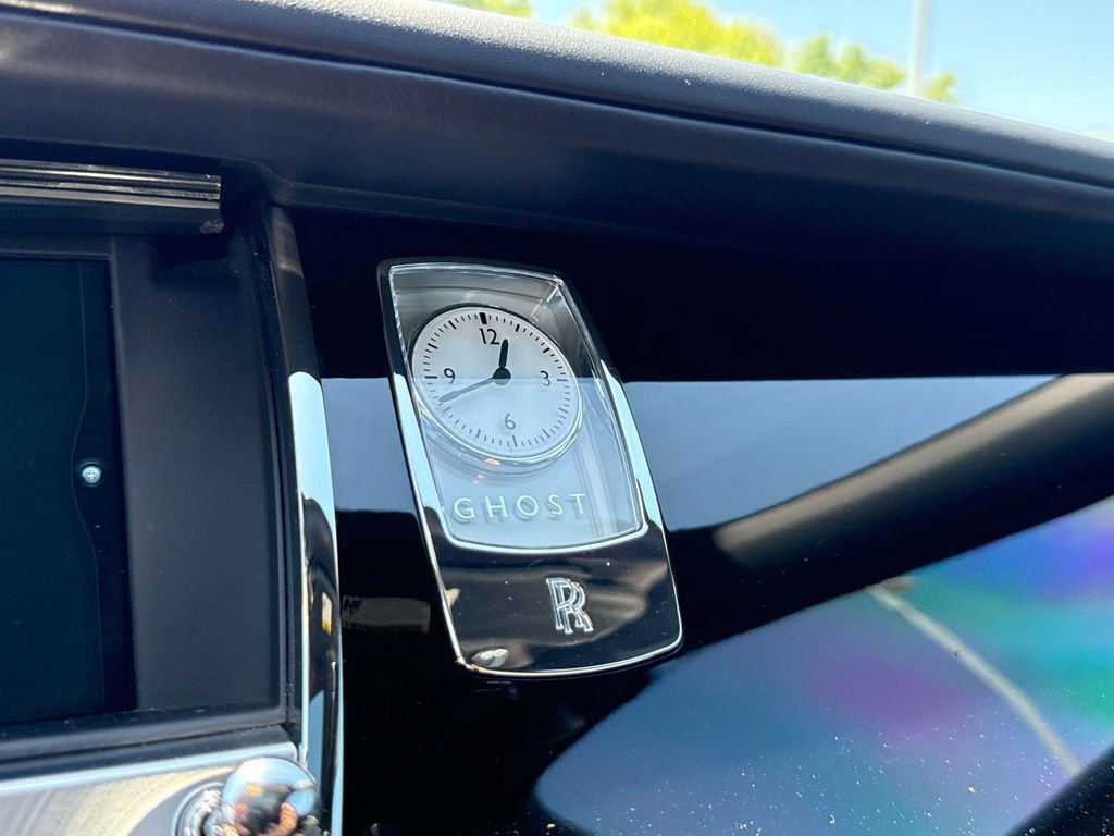 Used 2013 Rolls-Royce Ghost RWD image 25