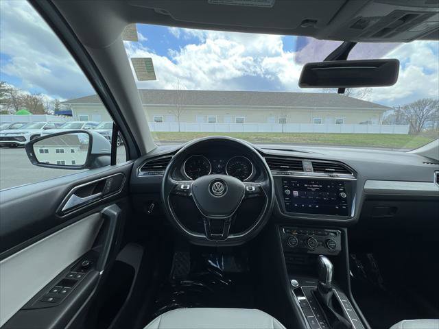 Used 2018 Volkswagen Tiguan SE AWD/4WD image 14
