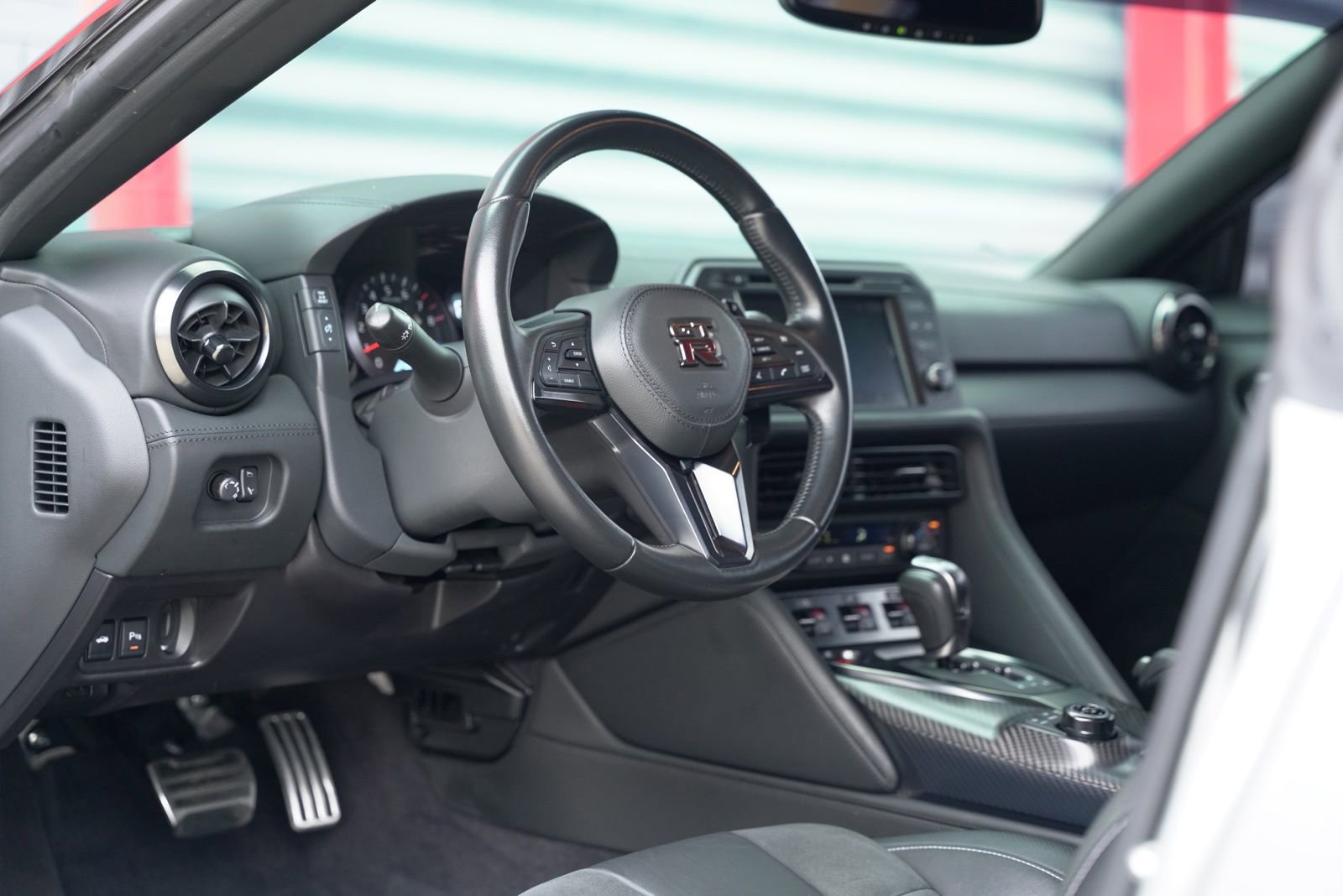 Used 2023 Nissan GT-R Premium w/ Floor Mat Package image 3