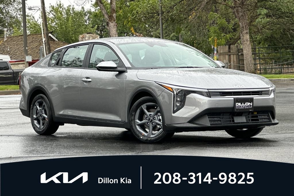 New 2026 Kia K4 FWD image 2