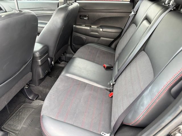 Used 2023 Mitsubishi Outlander Sport SE AWD/4WD image 15