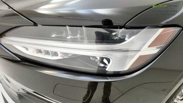 Used 2023 Volvo S90 B6 Plus AWD/4WD image 24