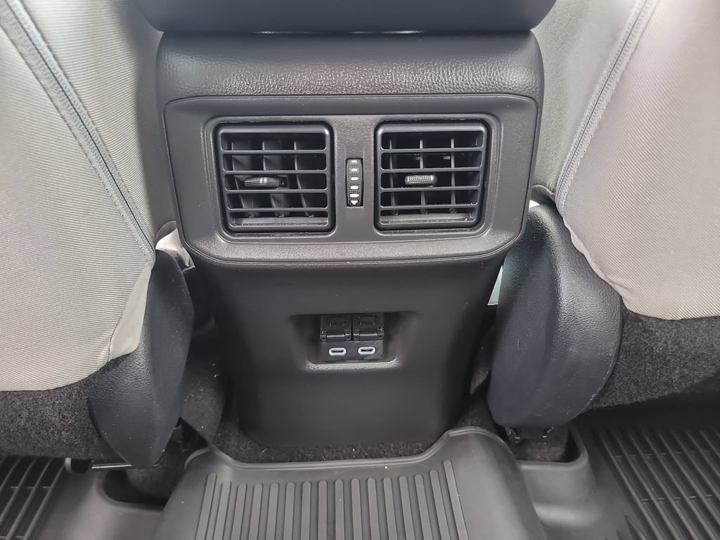 Used 2025 Toyota RAV4 XLE w/ Convenience Package FWD image 14
