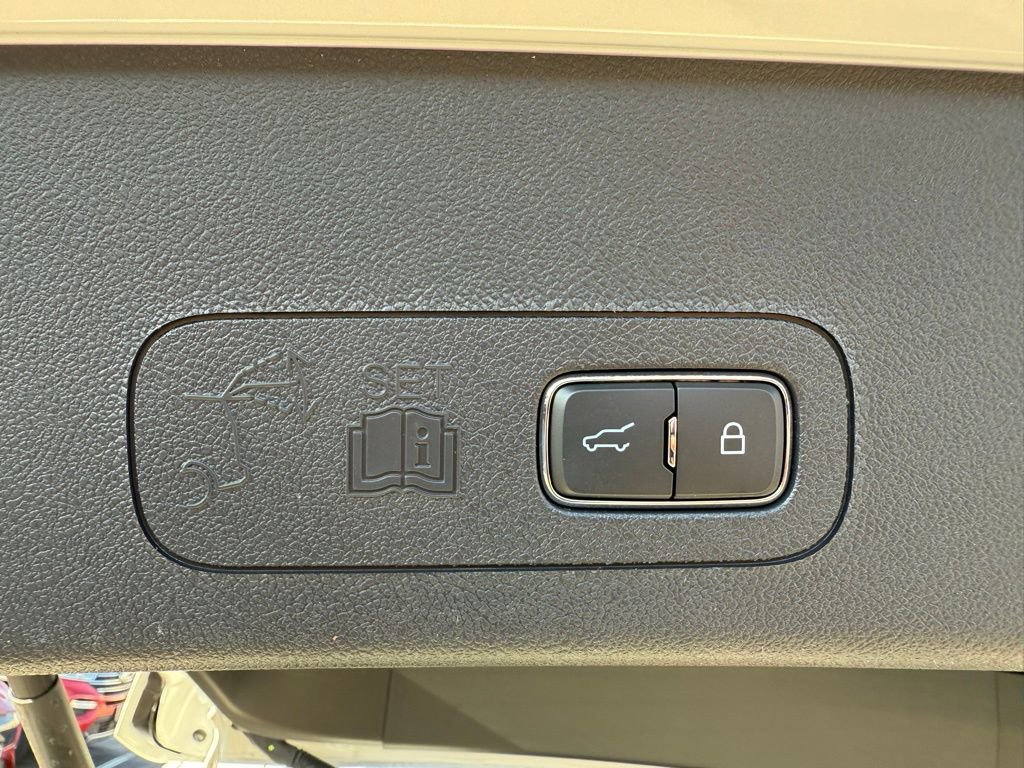 New 2025 Lincoln Aviator Black Label image 17