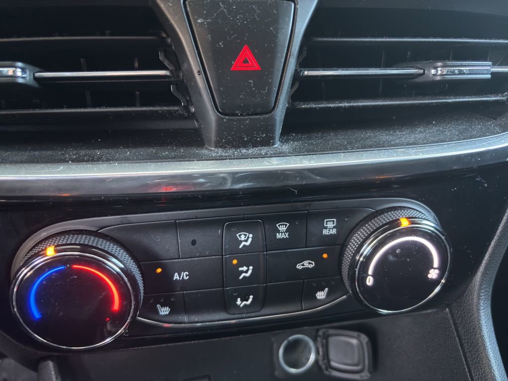 Used 2024 Buick Encore GX Sport Touring w/ Comfort Package image 15