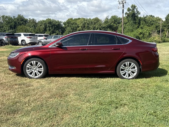 Used 2016 Chrysler 200 Limited w/ Anniversary Edition FWD image 3