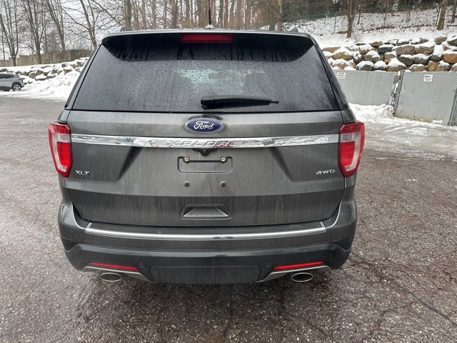 Used 2018 Ford Explorer XLT w/ Equipment Group 202A image 7