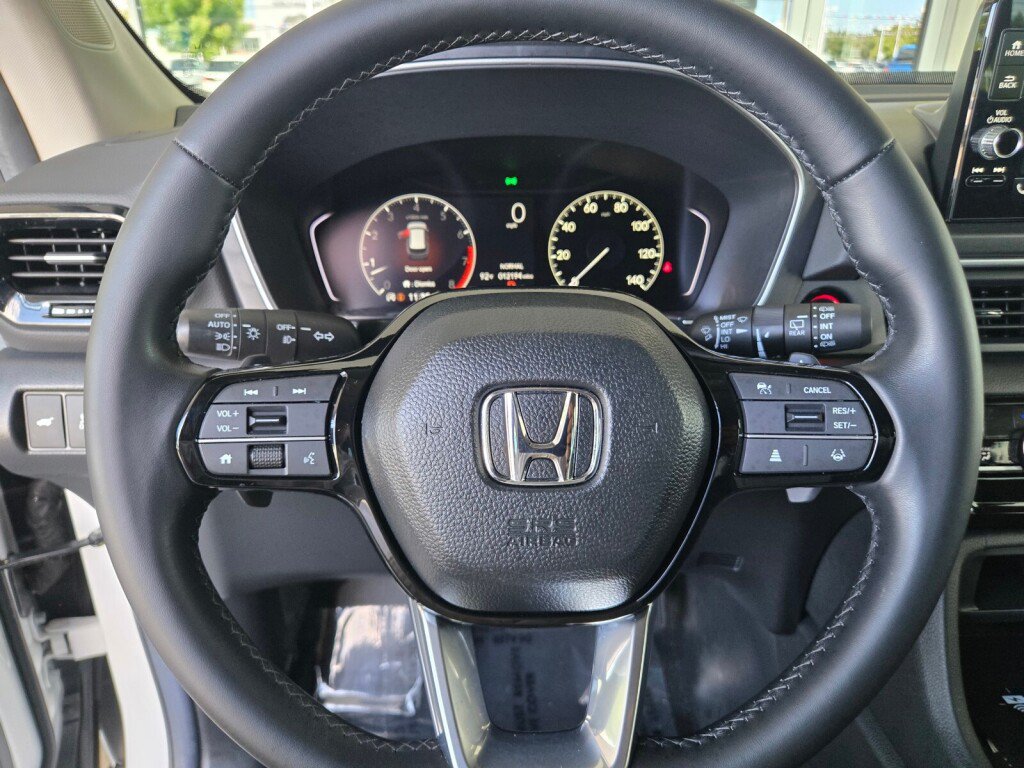 Certified 2025 Honda Pilot EX-L image 25