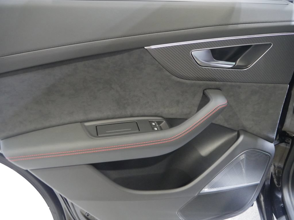 New 2025 Audi RS Q8 performance AWD/4WD image 19