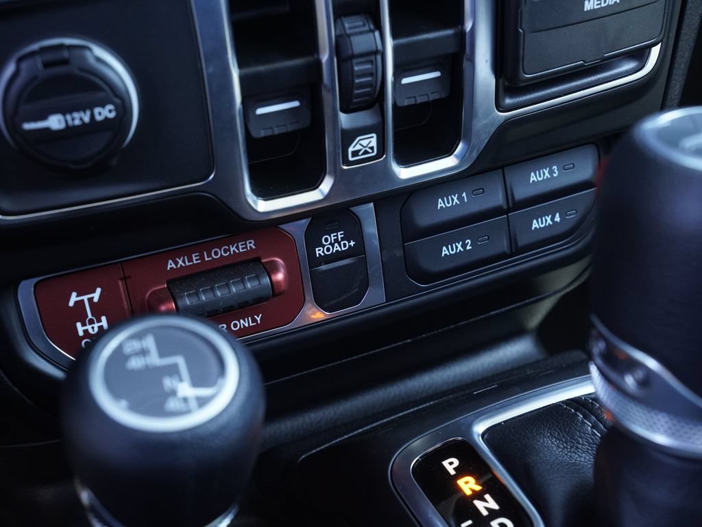 Certified 2025 Jeep Gladiator Sport AWD/4WD image 21