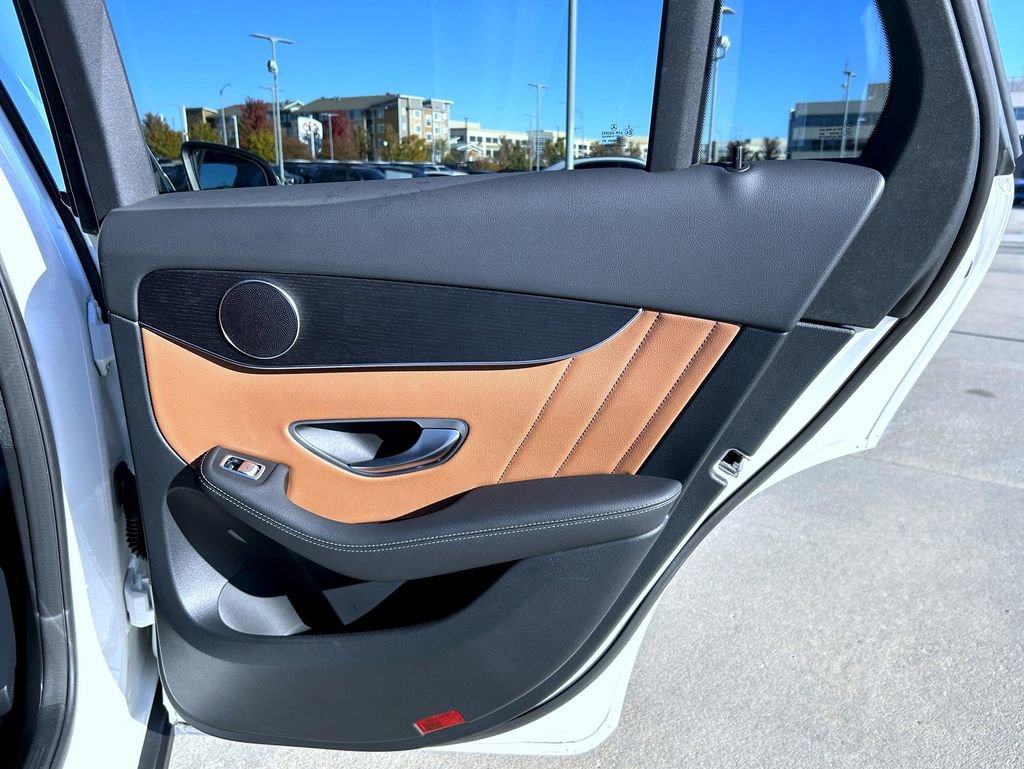 Used 2021 Mercedes-Benz GLC 300 4MATIC Coupe image 17