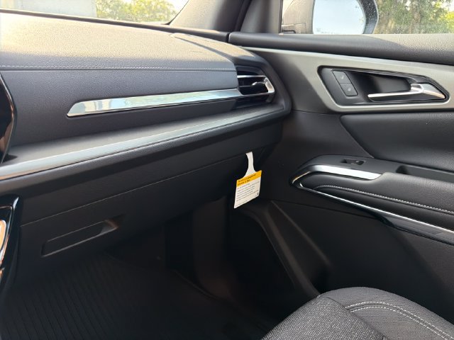 New 2026 Chevrolet Traverse LT w/ Driver Confidence Package FWD image 29