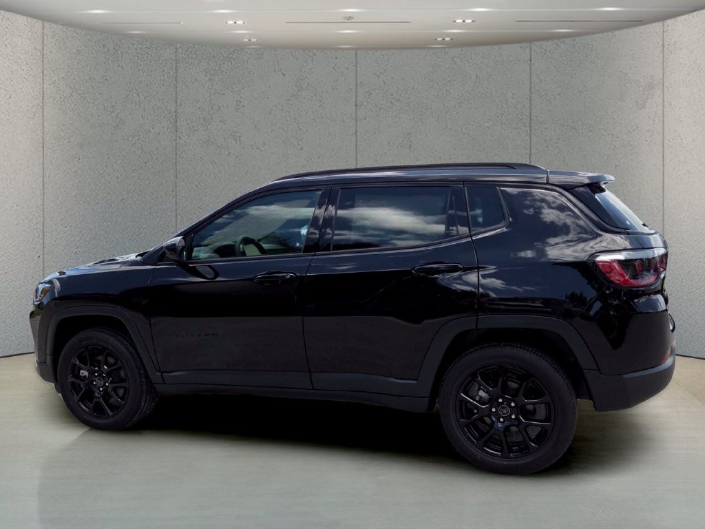 New 2026 Jeep Compass Latitude AWD/4WD image 8