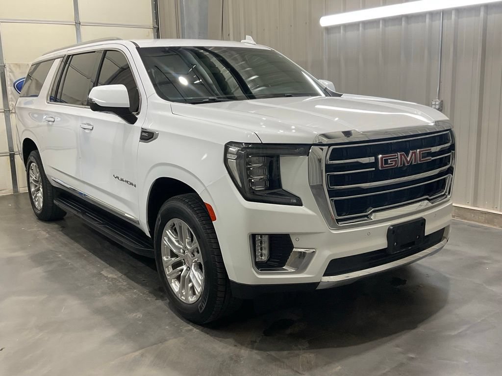 Used 2021 GMC Yukon XL SLT w/ Rear Media and Nav Package RWD image 2