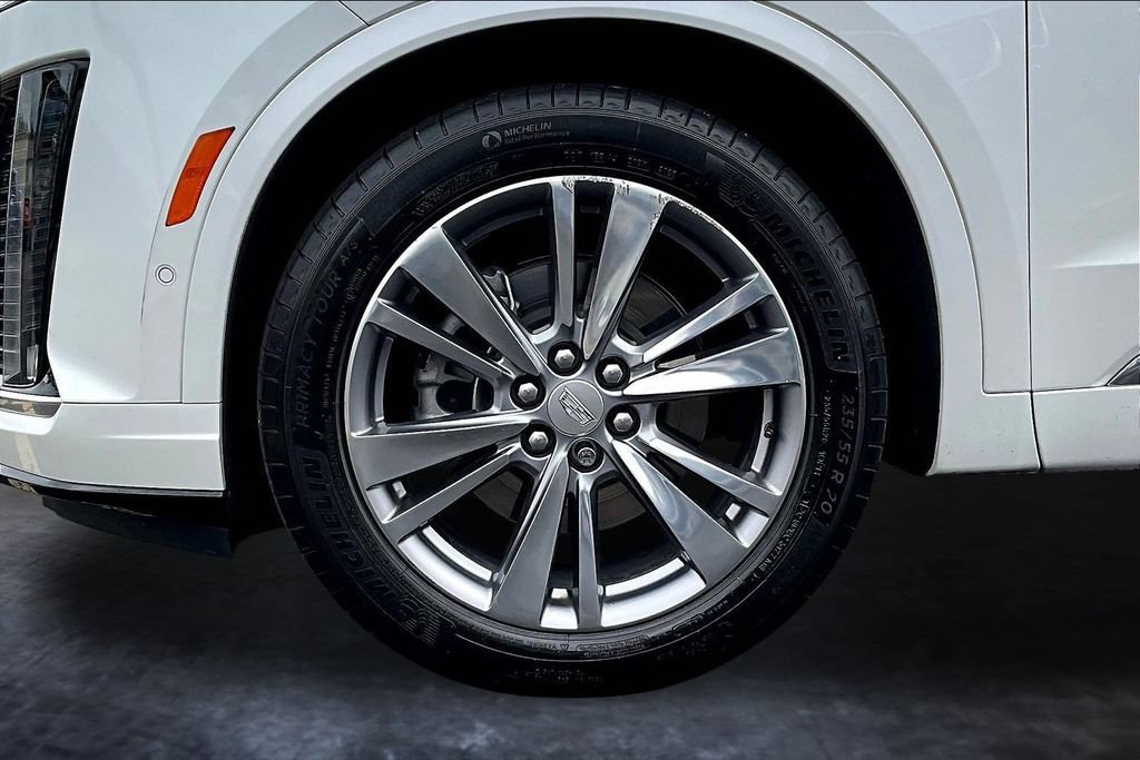 Certified 2024 Cadillac XT6 Premium Luxury w/ Technology Package AWD/4WD image 35