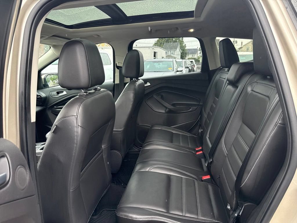 Used 2017 Ford Escape Titanium AWD/4WD image 16