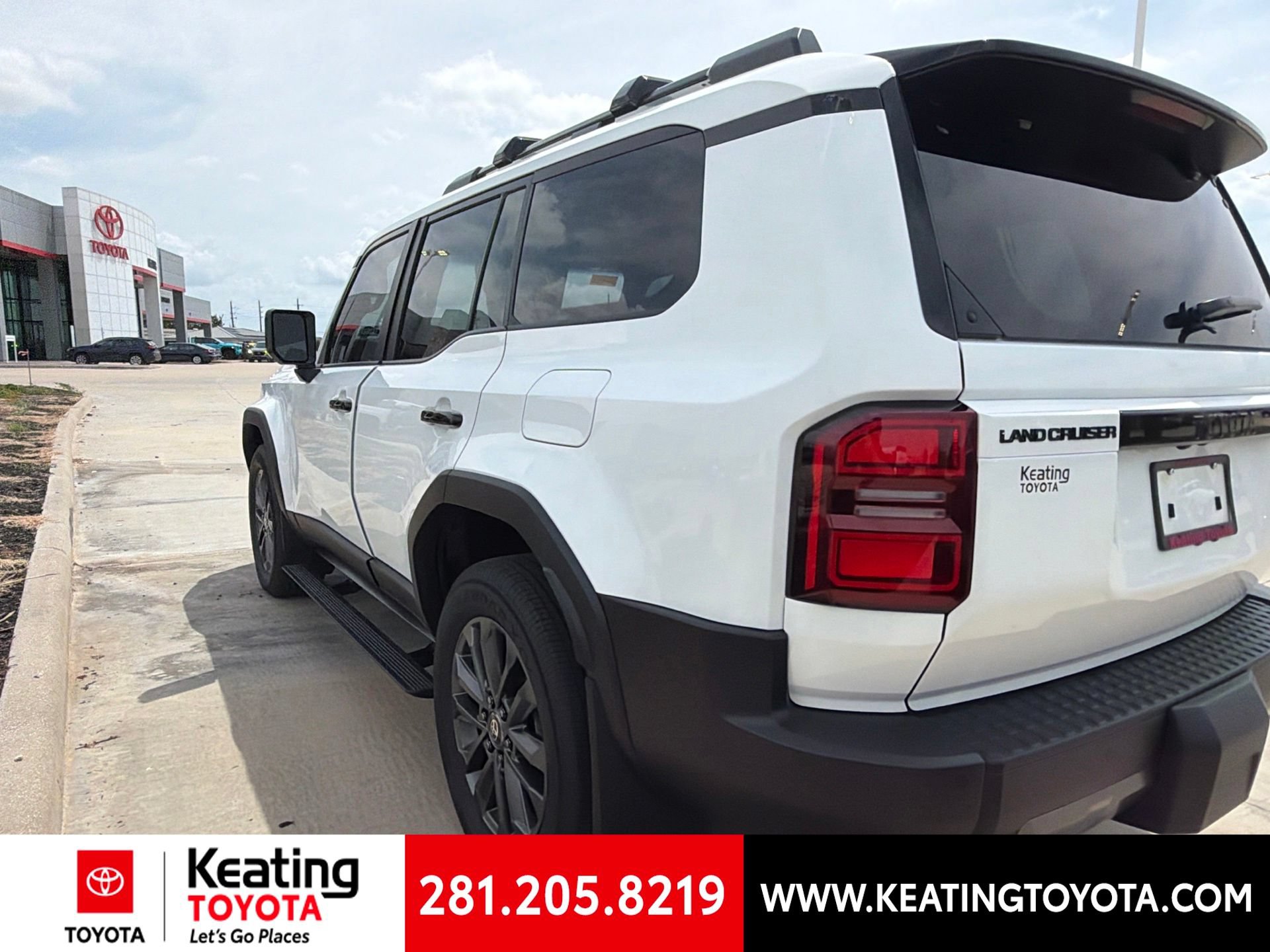 Used 2026 Toyota Land Cruiser w/ Premium Package AWD/4WD image 5