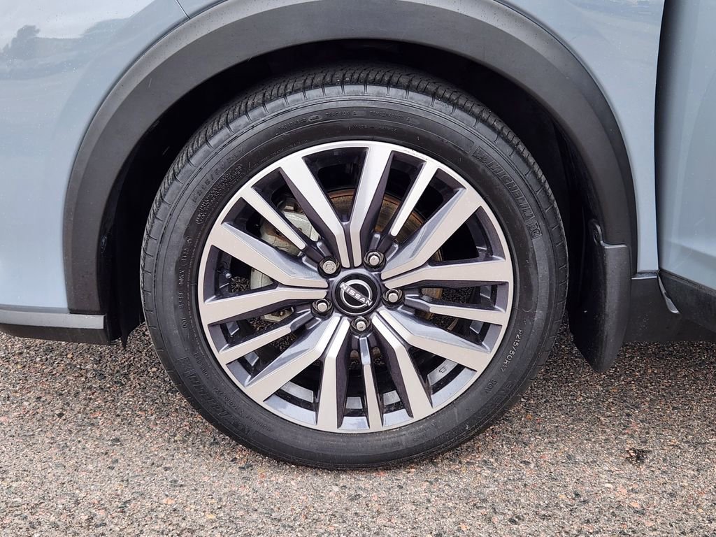Used 2022 Nissan Kicks SV FWD image 9