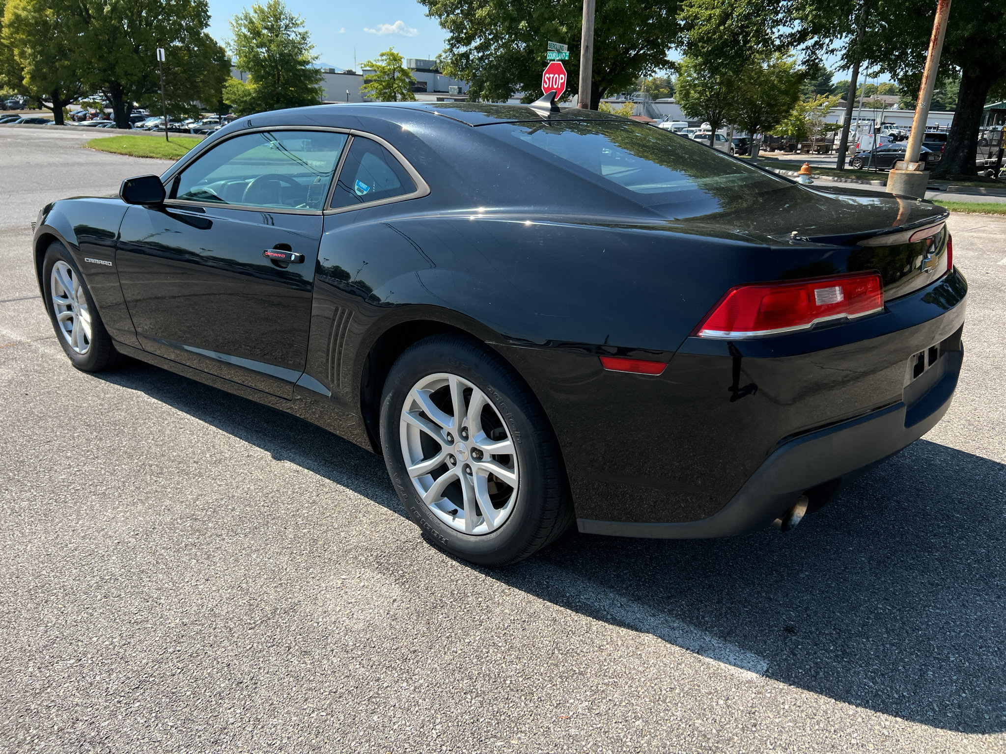 Used 2015 Chevrolet Camaro LT RWD image 5