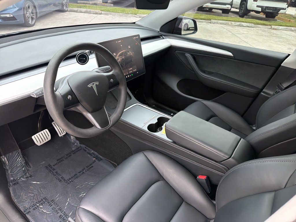 Used 2024 Tesla Model Y Performance AWD/4WD image 12