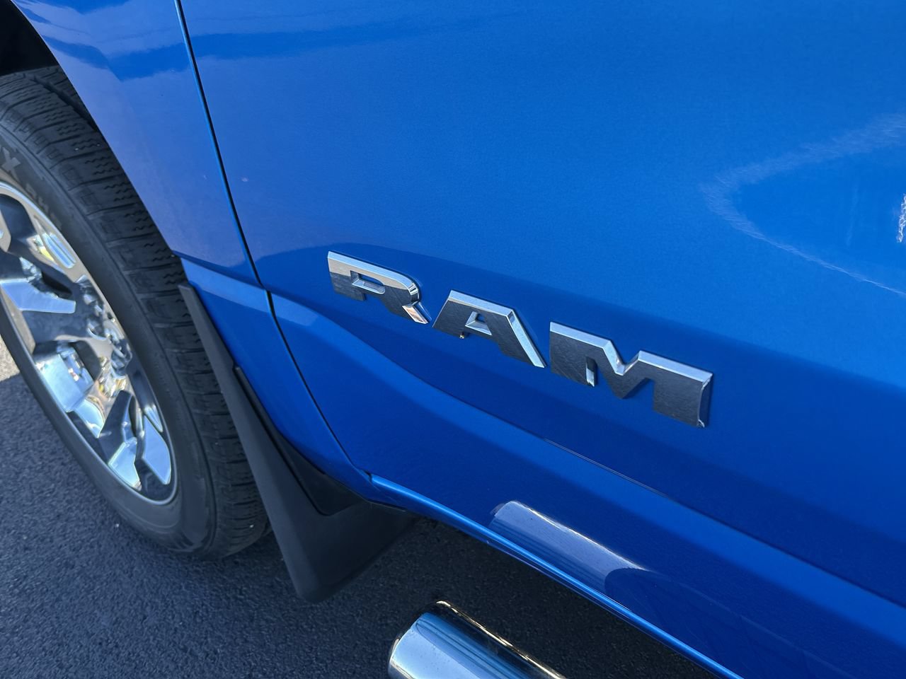 Used 2022 RAM 1500 Big Horn AWD/4WD image 13
