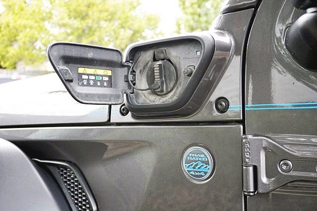 Certified 2021 Jeep Wrangler Unlimited Rubicon 4xe image 34