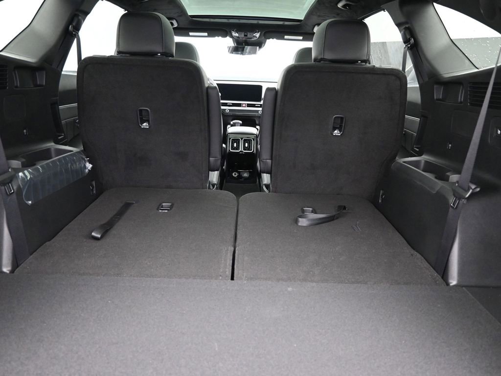 Used 2025 Kia Sorento SX Prestige image 13