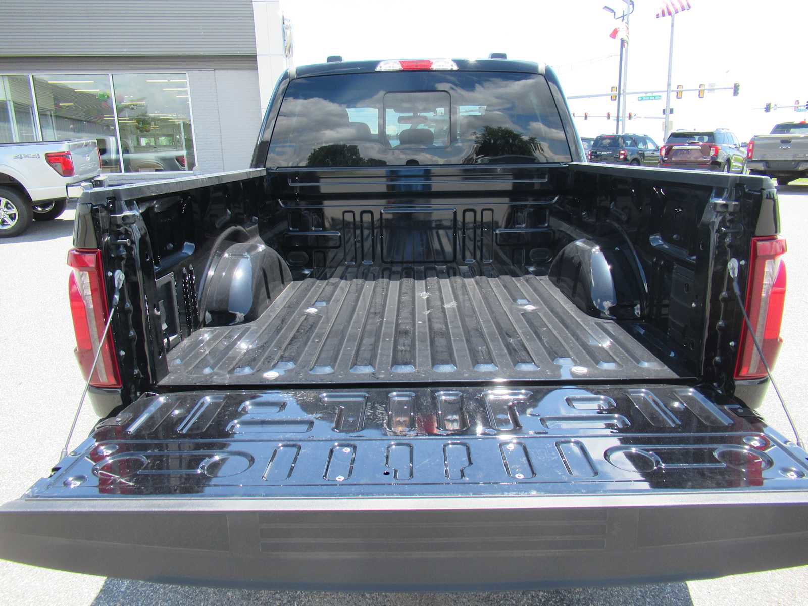 New 2025 Ford F150 XLT w/ Equipment Group 302A MID image 11