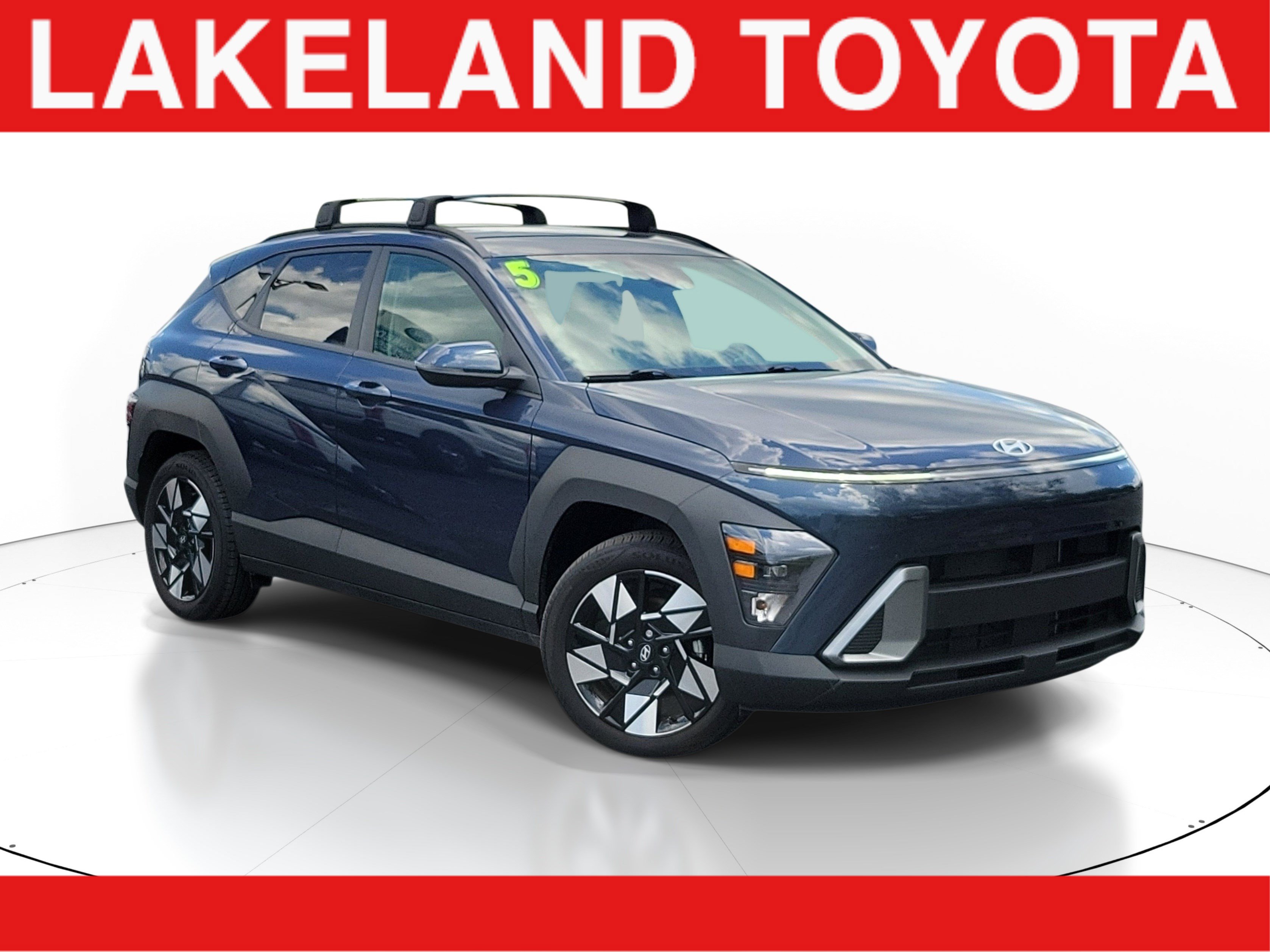 Used 2025 Hyundai Kona SEL FWD image 1