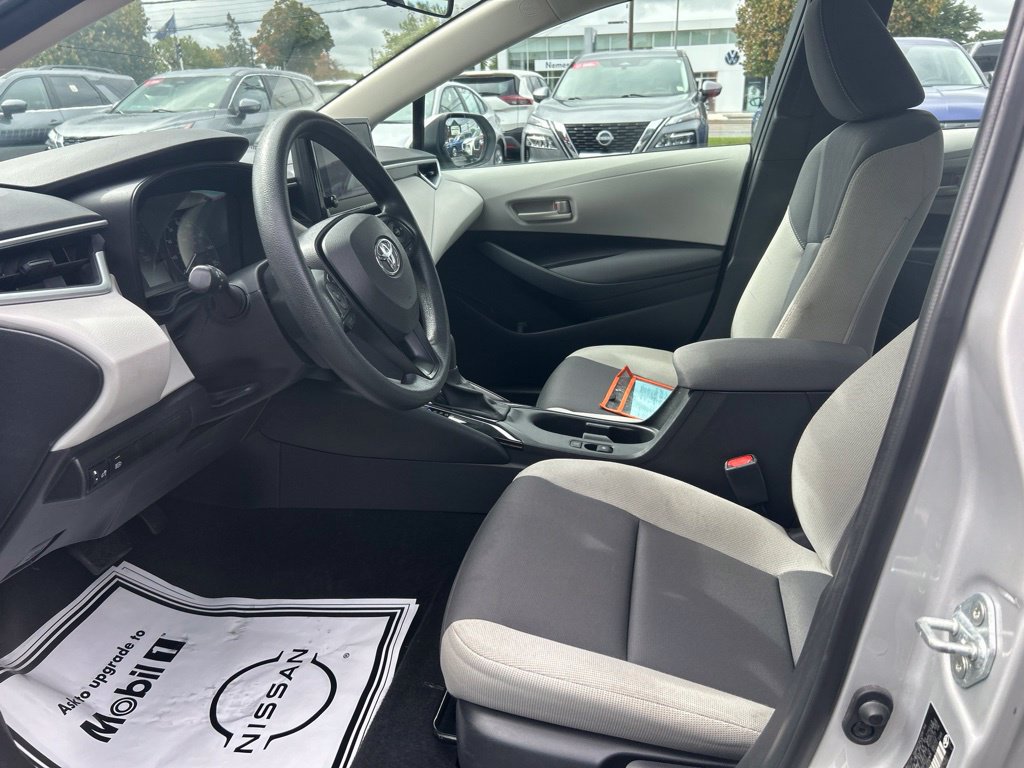 Used 2023 Toyota Corolla LE FWD image 13