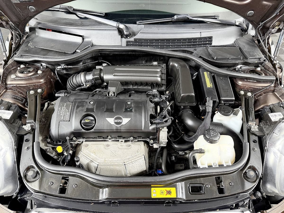 Used 2012 MINI Cooper Convertible FWD image 27