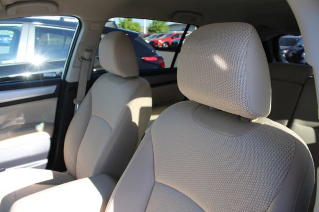 Used 2019 Subaru Outback 2.5i Premium AWD/4WD image 15