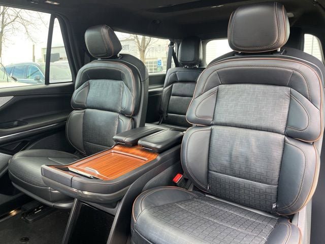 Used 2025 Lincoln Navigator L Black Label AWD/4WD image 16